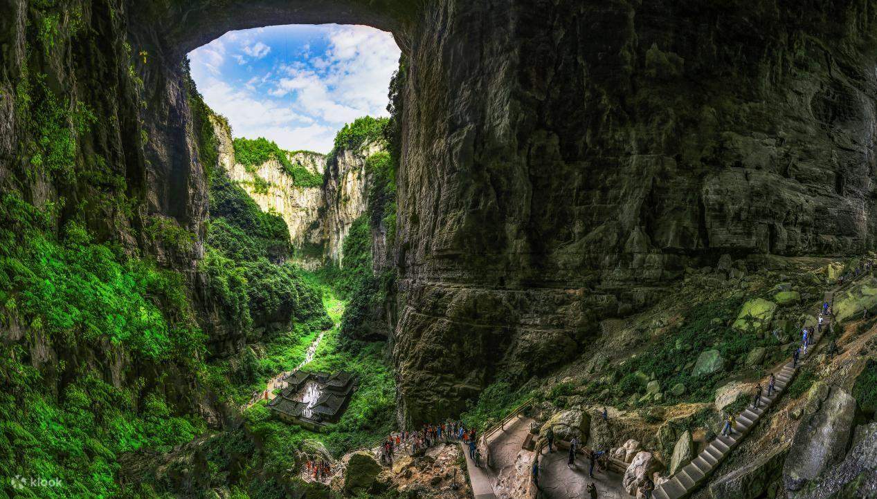 Wulong Karst, Keajaiban Batu Kapur yang Memukau di Jantung Chongqing
