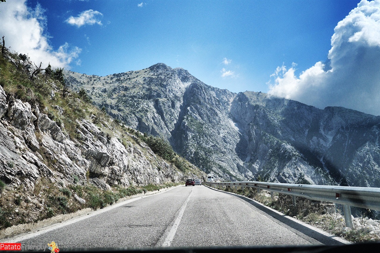 Llogara Pass: Jalur Pegunungan Spektakuler dengan Panorama Laut Ionia di Albania