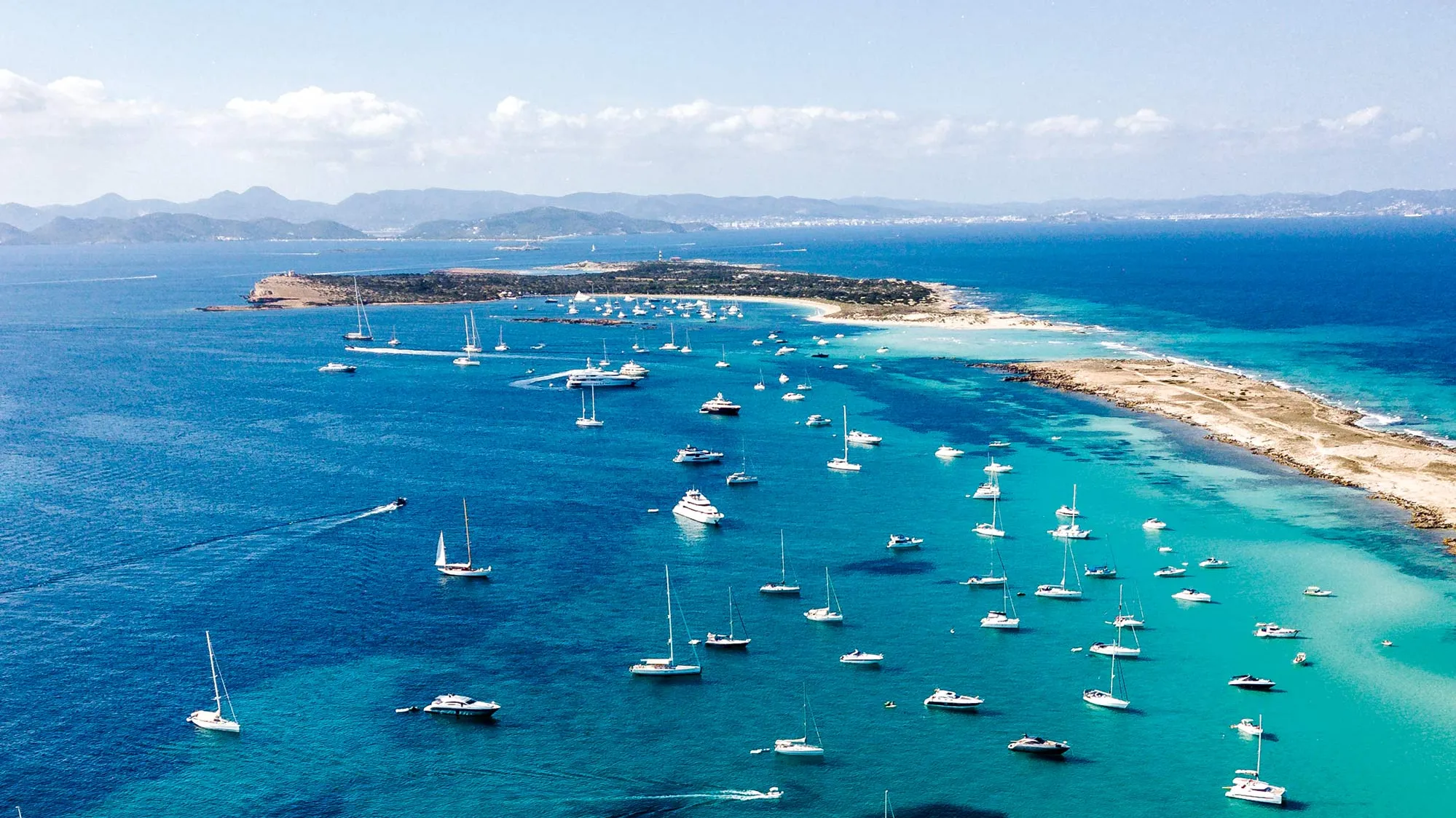 Formentera: Pulau Mediterania dengan Pantai Jernih yang Menjadi Permata Spanyol