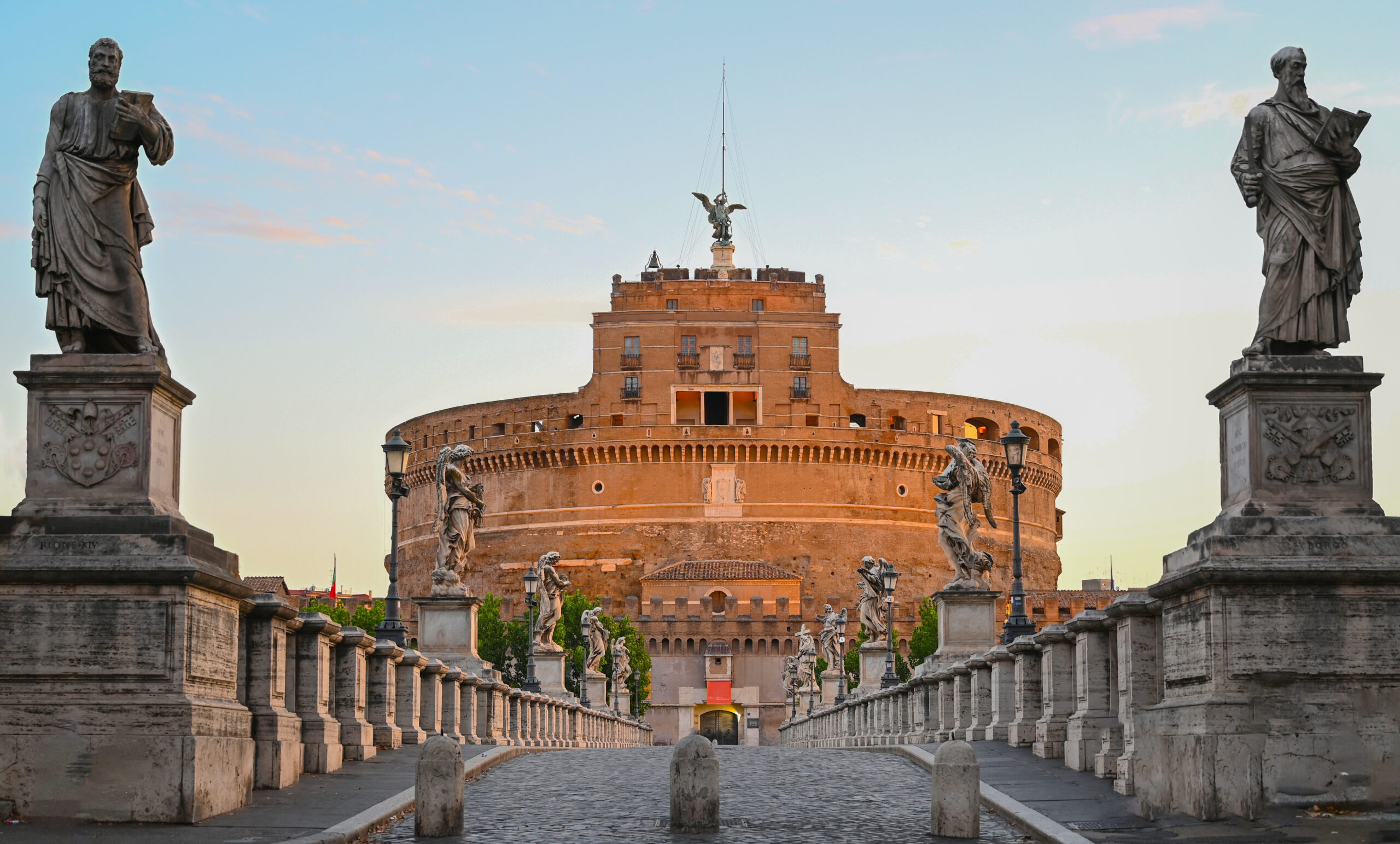 Castel Sant Angelo: Benteng Bersejarah yang Menjadi Ikon Abadi Kota Roma Castel Sant Angelo: Benteng Bersejarah yang Menjadi Ikon Abadi Kota Roma