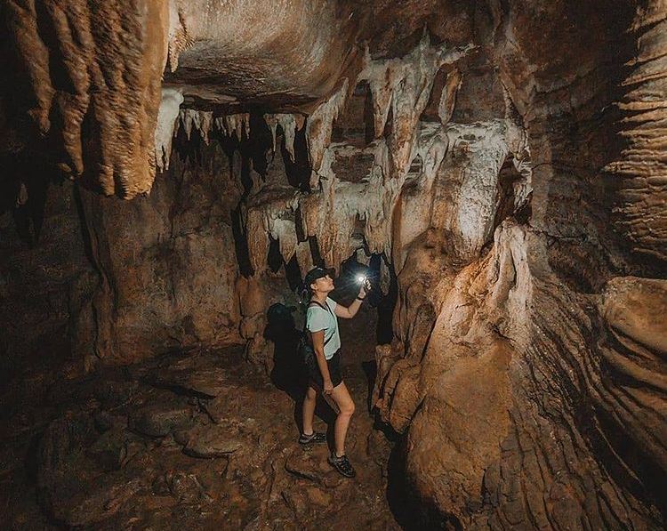 Goa Garunggang, Pesona Goa Alami yang Memikat Petualang Goa Garunggang, Pesona Goa Alami yang Memikat Petualang
