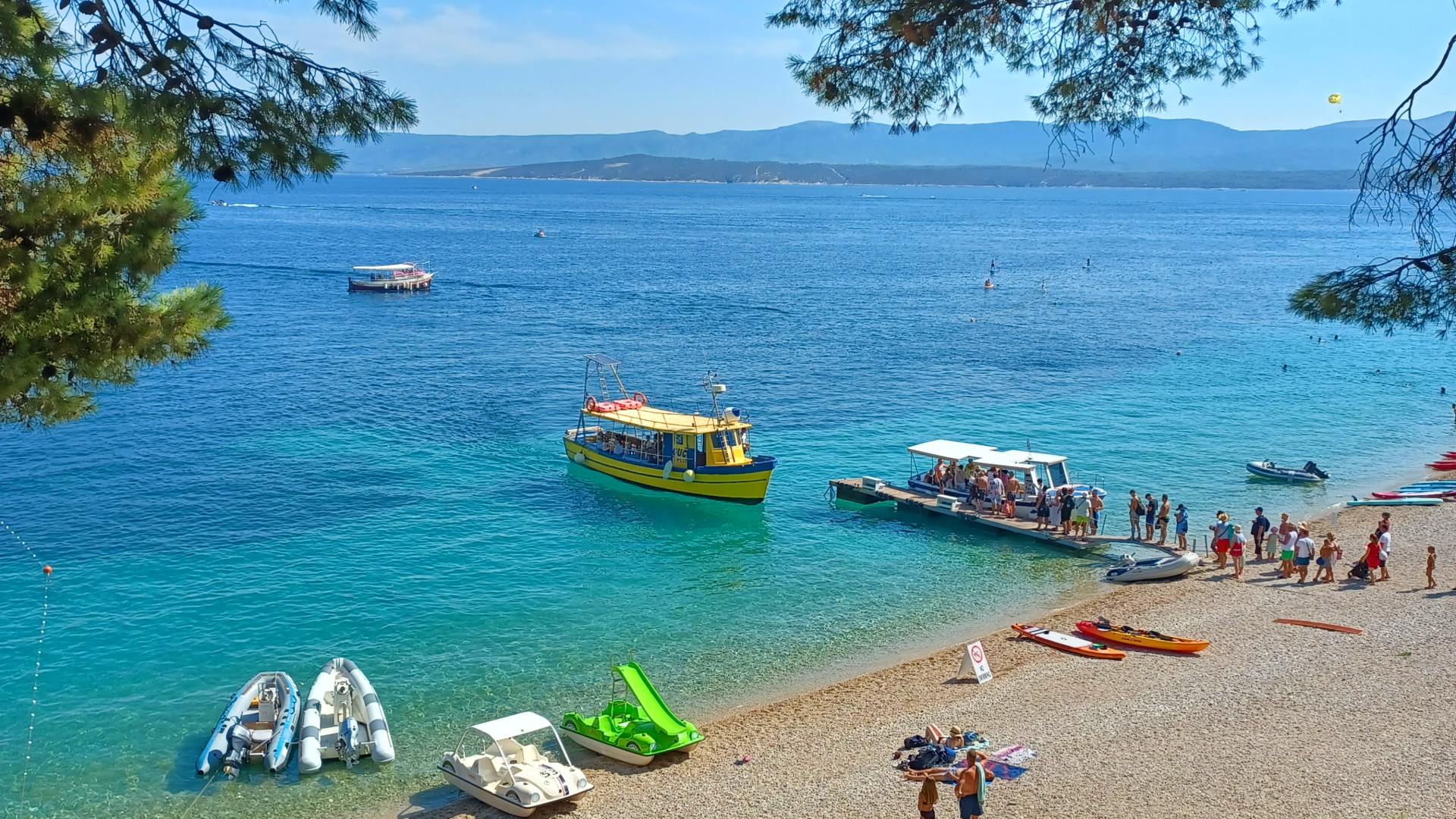 Zlatni Rat: Pantai Ikonik Kroasia dengan Bentuk Unik yang Terus Berubah Zlatni Rat: Pantai Ikonik Kroasia dengan Bentuk Unik yang Terus Berubah