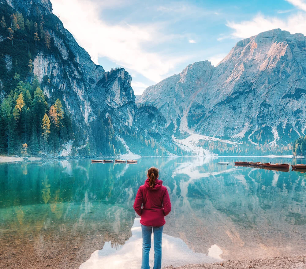 Pragser Wildsee: Danau Alpen Italia dengan Panorama yang Memukau Pragser Wildsee: Danau Alpen Italia dengan Panorama yang Memukau