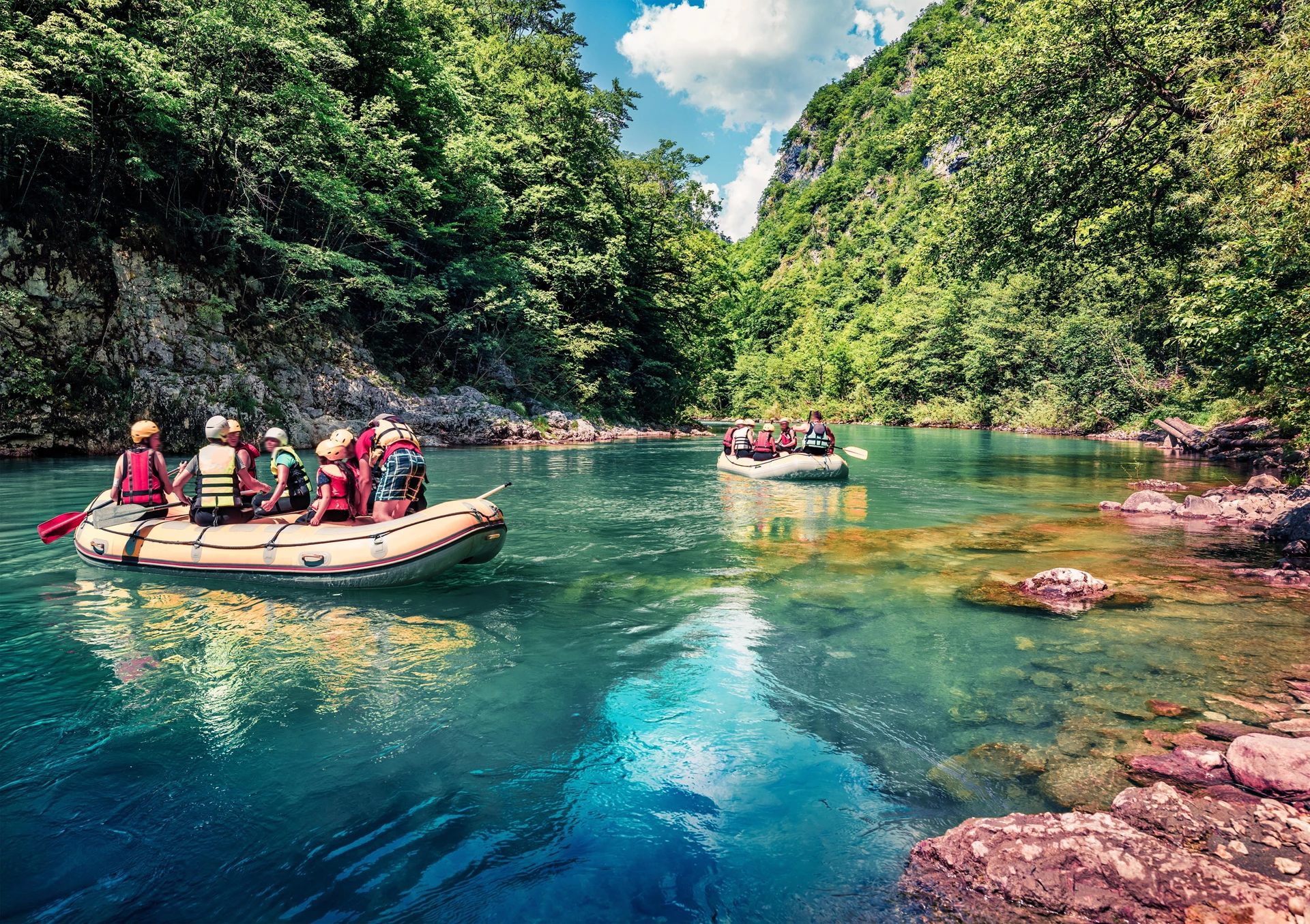 Tara River Canyon: Ngarai Spektakuler Montenegro yang Penuh Petualangan Tara River Canyon: Ngarai Spektakuler Montenegro yang Penuh Petualangan