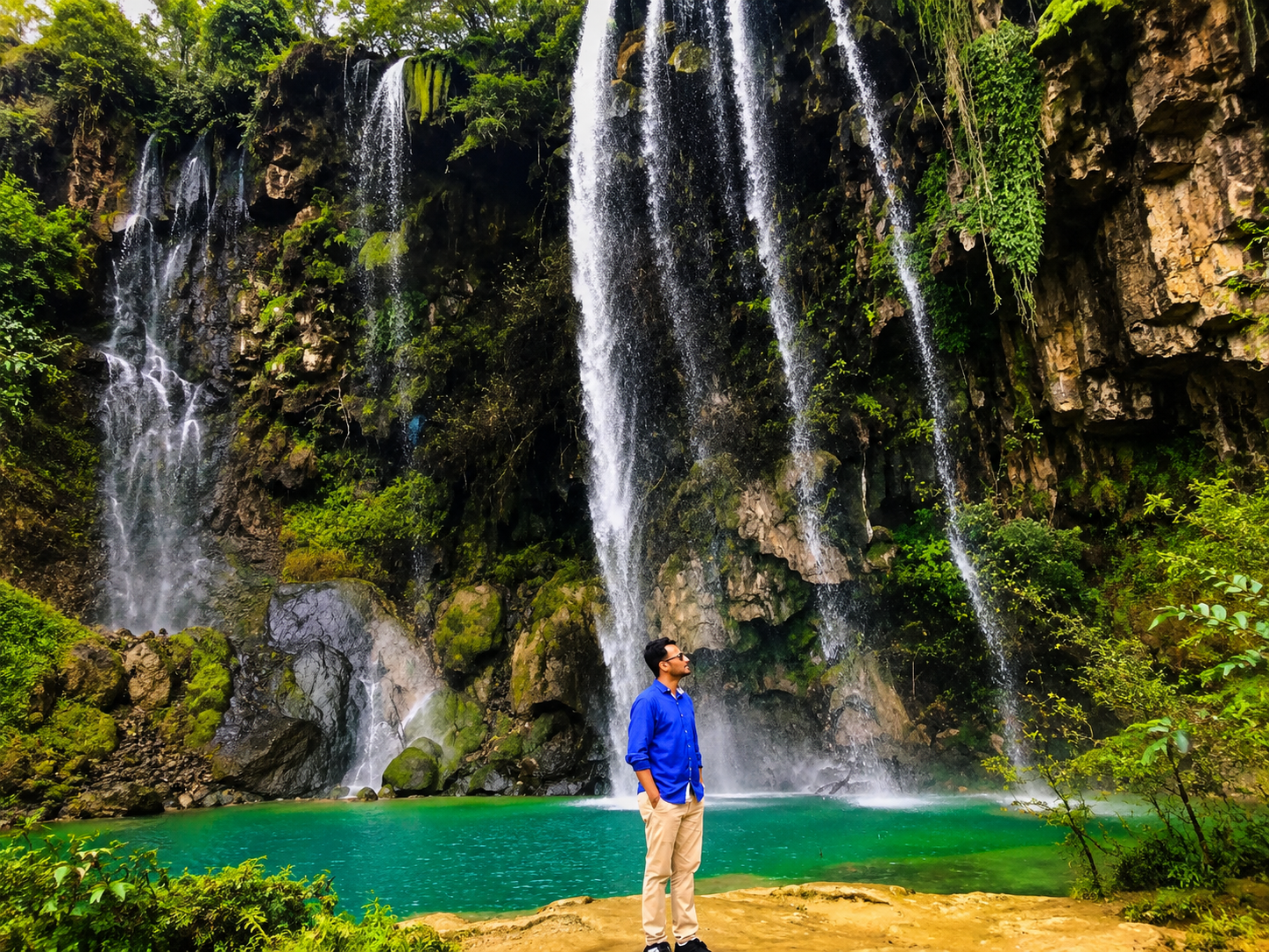 Ayn Athum Waterfalls: Air Terjun Musiman yang Menghidupkan Pegunungan Dhofar di Oman Ayn Athum Waterfalls: Air Terjun Musiman yang Menghidupkan Pegunungan Dhofar di Oman