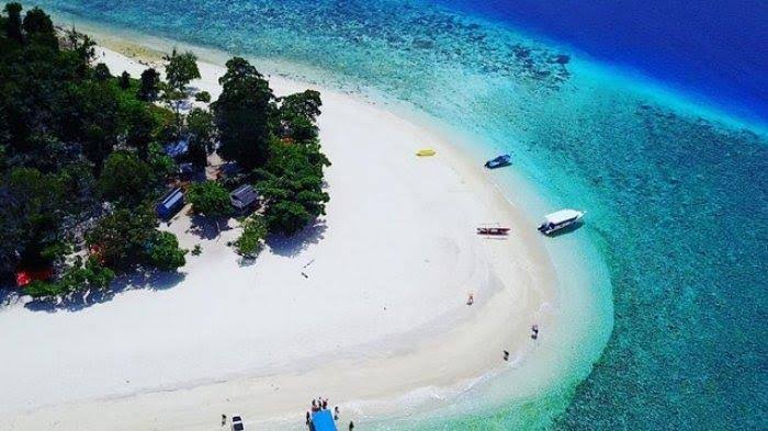Lihaga Island, Pesona Pantai Tropis Tersembunyi di Sulawesi Utara Lihaga Island, Pesona Pantai Tropis Tersembunyi di Sulawesi Utara