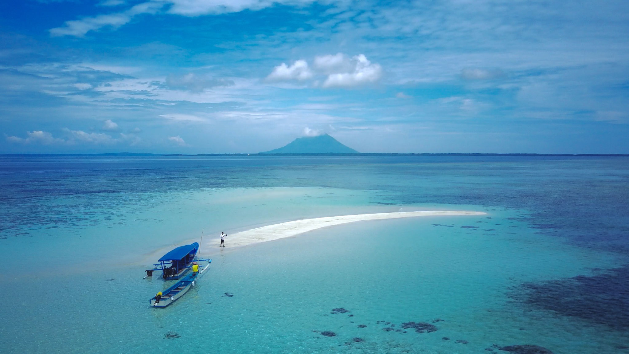 Pulau Nain, Pesona Bahari Eksotis di Sulawesi Utara Pulau Nain, Pesona Bahari Eksotis di Sulawesi Utara